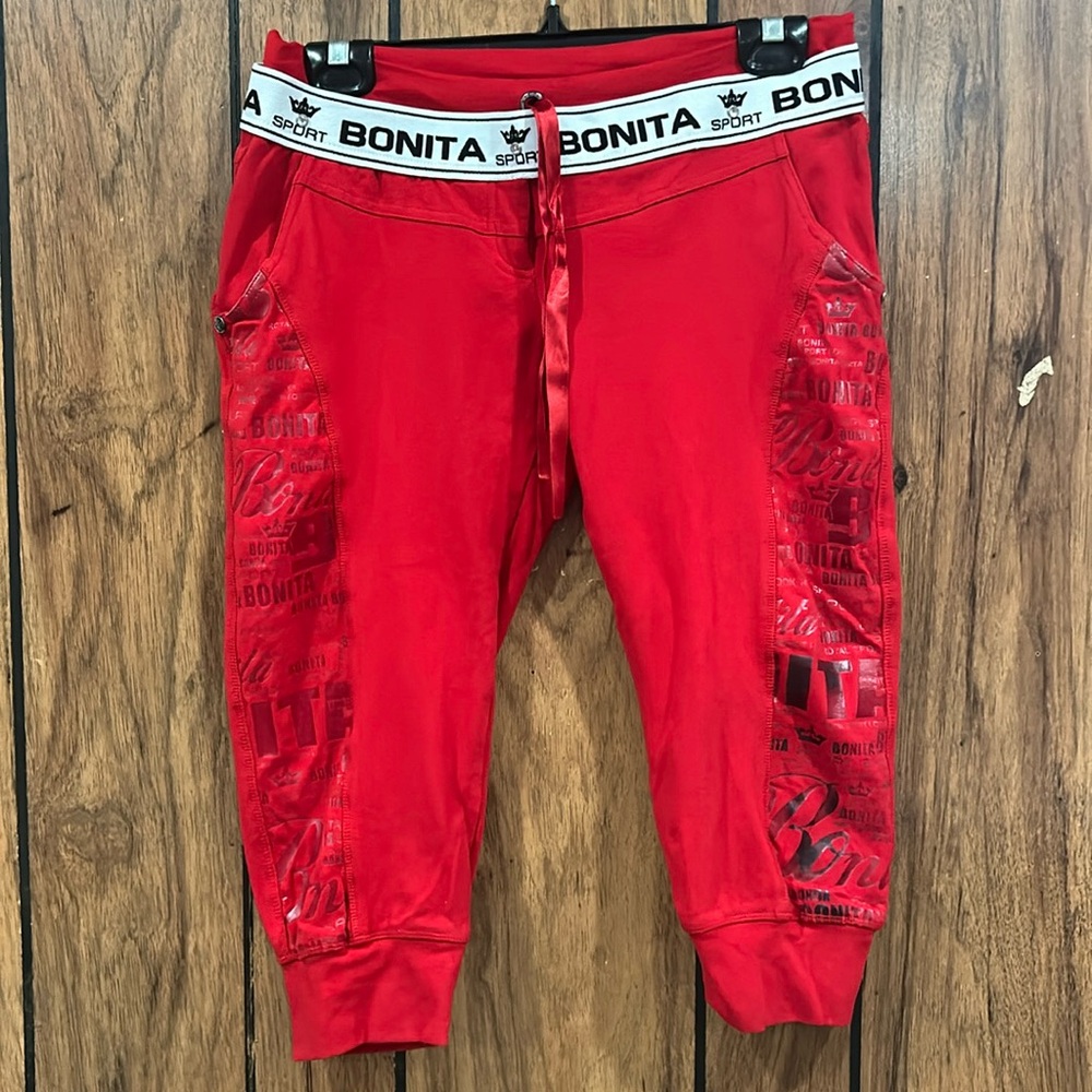 Bonita Sport Red drawstring Capri pants women’s Sz 0